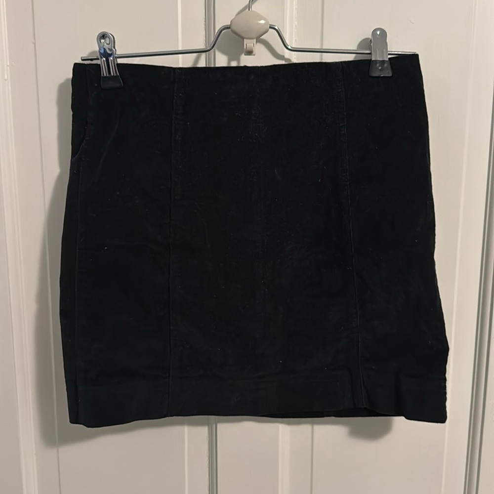 Jolt Suede Black Mini Skirt